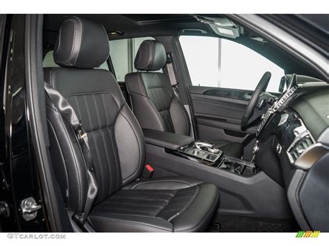 Modern luxury both on and off the road: Black Interior 2016 Mercedes-Benz GLE 350 Photo #107190158 | GTCarLot.com