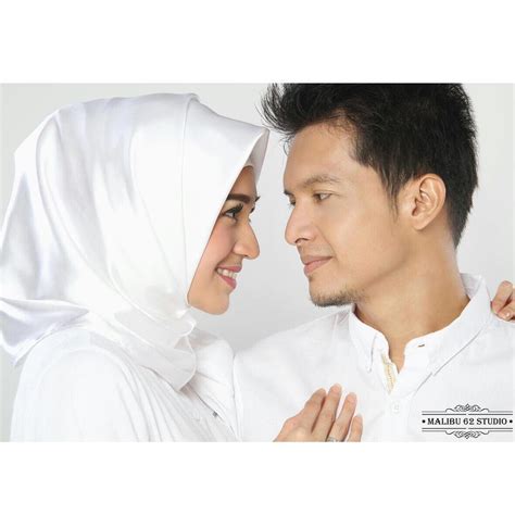 Sebab seringkali wanita terbawa perasaan, bahkan ketika sedang bercinta. Gambar Kartun Muslimah Suami Istri Romantis - Gallery ...