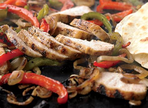 We use sour cream, pico de gallo, and guacamole. Healthy Chicken Fajitas Recipe | Eat This Not That