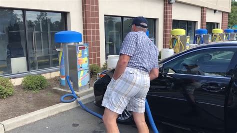 For full service washes drive to the shortest vacuum lane where you will be greeted by a professional service advisor who will recommend the best service for. "That guy": The car wash vacuum | VicDiBitetto.net - YouTube