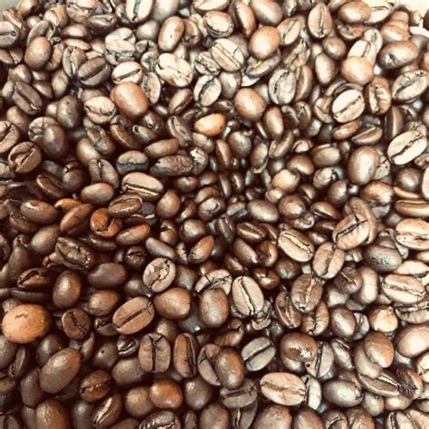 An extra dark oily roast made from central american coffees for deep, heavy coffee flavor. What is Italian Roast Coffee | Italian roast coffee ...