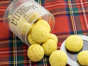 Maybe you would like to learn more about one of these? Biscotti velocissimi di mais | Ricetta facile | Biscotti ...