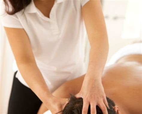 Step-by-Step Manipulation Treatment for the Scalp | LEAFtv