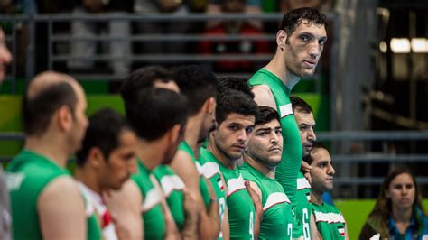 E l iraní morteza mehrzad nunca ha pasado desapercibido y en los juegos paralímpicos de río, menos.sus 2,46 metros de altura han llamado la atención del público que acude a ver el voleibol. 2 metri e 46: chi è Morteza Mehrzad, il gigante del ...