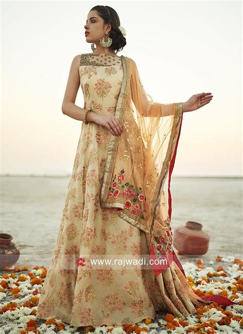 If you want an evening. Partywear Floral Anarkali Gown / 8 Party Wear Salwar Suit ...