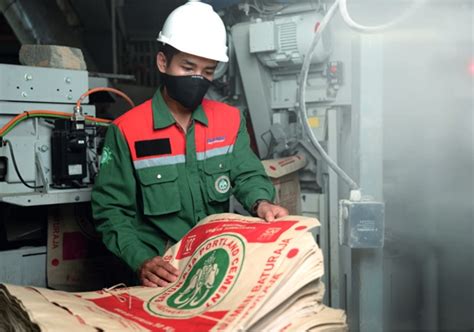 Anda dapat mencari informasi mengenai pembukaan lowongan kerja di perusahaan tersebut. Penjualan Semen Baturaja (SMBR) Tumbuh 1,7 Persen pada ...