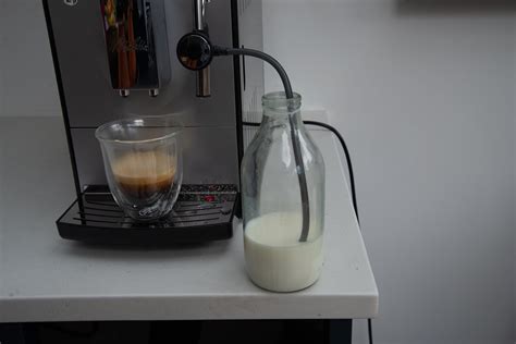 Caffeo solo & perfect milk combines the advantages of compact design and the possibility of making delicious milk foam. Melitta Caffeo Solo & Perfect Milk Review | Trusted Reviews