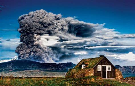 According to the 2010 census, the population of islandia is 3,345. Islandia łapie oddech po kryzysie | Wyspa poziomych ...
