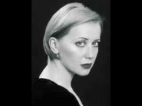 She appeared in 1991's paths of death and angels. Eszenyi Enikő - Nemzeti Dal - YouTube