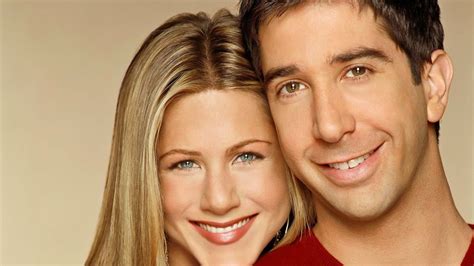 Jennifer aniston hot hollywood celebrity, she has received golden globe awards & got nominated thrice for golden globe, other awards such as one primetime emmy awards and one sag awards. "Friends"-Reunion: Jen Aniston und David Schwimmer ...