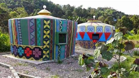 Antara tempat menarik di ranau adalah: Inap desa gong, tempayan di Kampung Luanti, Ranau ...