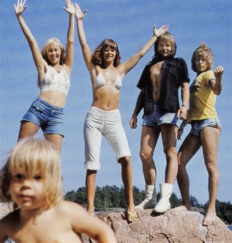 From their marriage came daughter linda ulvaeus , born in 1973, and son peter christian ulvaeus , born in 1977. ABBA - Back to Viggsö | Abba, Agnetha fältskog, Björn ulvaeus