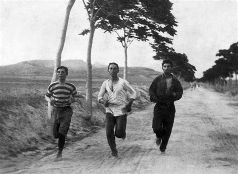 Don't forget the length of the marathon was actually changed by the english in the 1908 olympics. Αφιερώματα - Ολυμπιακός Μαραθώνιος 1896