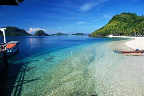 Teluk kiluan adalah sebuah objek wisata pantai, dan baru terkenal sekitar tahun 2011, bahkan oleh warga. Teluk Kiluan Habitat Ratusan Lumba-lumba yang Menggemaskan - Lampung