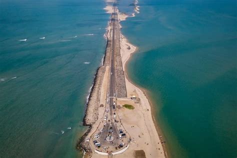 Dhanushkodi is a small, sparsely populated beach town on the coast of tamil nadu. Dhanushkodi In Tamil Nadu - Perfect Weekend Getaway From ...