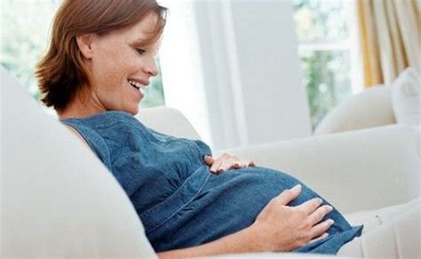 Spesso le mamme riferiscono di un gonfiore addominale nei propri figli, apparentemente del tutto inspiegabile dal loro punto di vista. Perché la mamma deve parlare al bambino nella pancia ...