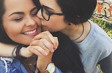 lesbianas bisexual australiaunwrapped