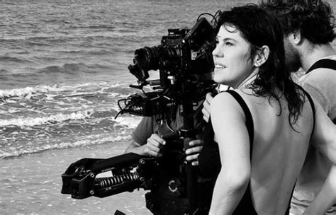 Bárbara raquel paz (born october 17, 1974) is a brazilian actress, producer, and film director. Bárbara Paz se descobre cineasta em Babenco e pode chegar ao Oscar 2021