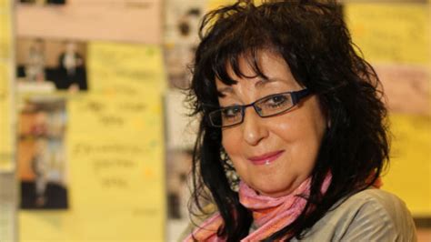 While he's most recently known for playing albert pops solomon in abc's. Mona Segall: "Românii au talent - un pariu câştigat!"