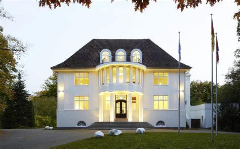 Located in hamburg's altona neighborhood, haus rissen gaestehaus is in the suburbs and on a river. Haus Rissen Hamburg | KARDORFF INGENIEURE LICHTPLANUNG