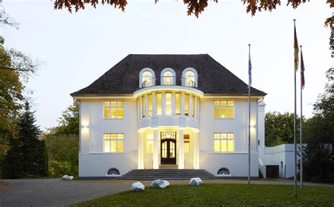 On average an item costs 7 €. Haus Rissen Hamburg | KARDORFF INGENIEURE LICHTPLANUNG