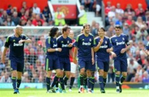 Chelsea vs real madrid gets underway at stamford bridge in just over 20 minutes! The goals and pics from today's Man United vs Real Madrid Legends match