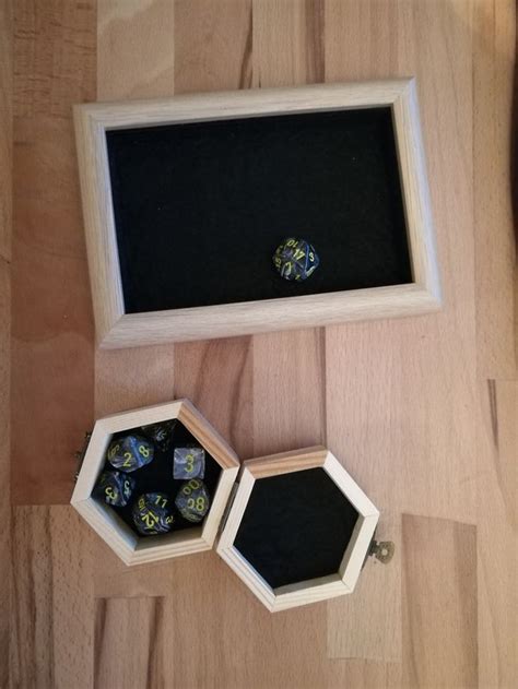 I wasn't satisfied with anything i was finding. Super easy dice tray. (#QuickCrafter) | Dice tray, Diy dice, Diy tray