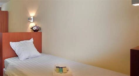 With a stay at tulip inn amsterdam riverside in amsterdam (amsterdam southeast), you'll be close to academic medical centre and heineken music hall. Tulip Inn Amsterdam Centre - Cazare Amsterdam