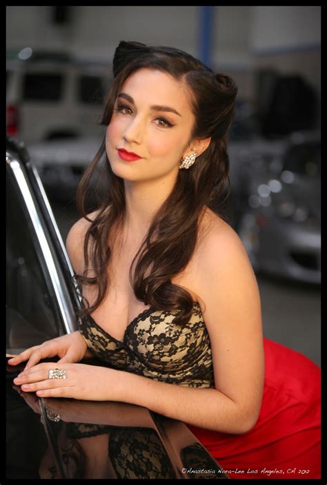 Molly Ephraim Looking so beauty photos ~ world actress ...