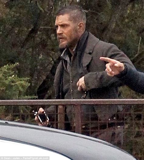 Tom Hardy films scenes for new period drama Taboo on horseback | Daily 