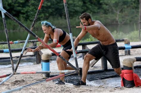 Survivor romania 22 martie 2020 editia 38. Petrecere in stilul anilor '80, aseara, la "Survivor ...