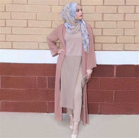 Sudah saatnya sekarang setiap muslimah berhak menggunakan busana yang sesuai syariah namun tetap cantik, trendy dan anggun. TREND FESYEN MUSLIMAH YANG BERGAYA - Malaysia Baju Plus ...