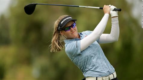 Brooke henderson became the first canadian to win the country's national championship in 45 years, closing. Brooke Henderson du Canada se joint à Nelly Korda en tant ...