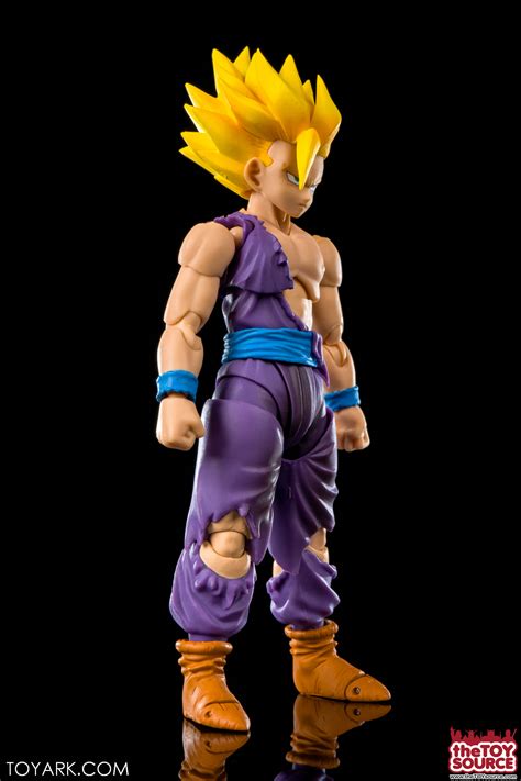 If you're here for any other reason then you weren't sent by saiyanposting then please join Battle Damaged Super Saiyan Gohan - S.H. Figuarts ...