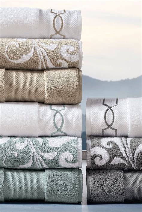 Most people use bath towels to dry themselves, while others prefer bath sheets. Our Resort Fretwork Towel is made of the same luxurious ...
