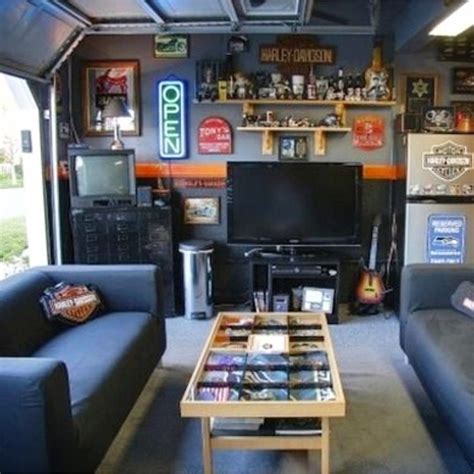 This man cave looks like it's been thrown together on a bit of a budget but it ticks. Man Cave Ideas - Garage Man Cave Ideas on a Budget ...