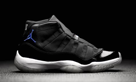 The first time the air jordan 11 space jam made scene was in the famous live action and animated film space jam worn by jordan himself. Should Air Jordan 11 "Space Jam" Remaster in 2016?