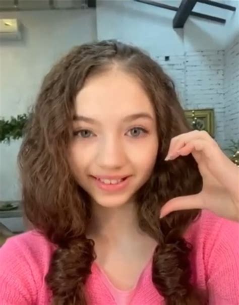 She has over half a million followers on the internet. Pin by James McMillen on Dana Taranova in 2020 ...