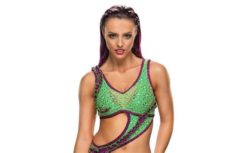 Peyton royce png (99+ images in collection) page 2, free portable network graphics (png) archive. Wallpaper look, pose, wrestler, hair, WWE, NXT, SmackDown ...