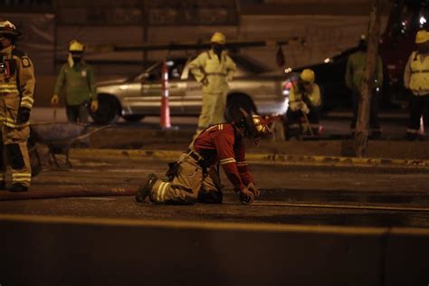 Este hecho dejó a tres personas con heridas leves; Congestión en la Panamericana Sur tras derrame de petróleo ...