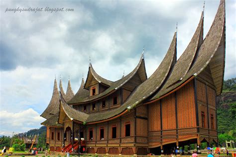 Check spelling or type a new query. Rumah Gadang Istana Pagaruyung - Ceria Bulat u