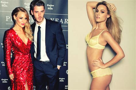 Открыть страницу «david de gea» на facebook. Top 10 Hottest Football Player Wives! - Babylon FM