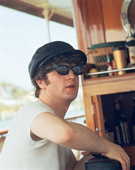 6 cds, 2 blurays, 132p book, postcards. John Lennon: Miami, Florida, February 1964 | Beatles ...