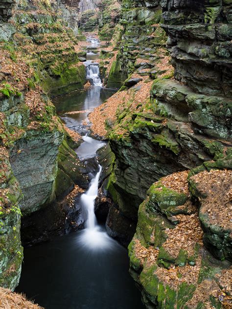 Van wikipedia, de gratis encyclopedie. Pewit's Nest, near Baraboo, Wisconsin; November 2011 on ...