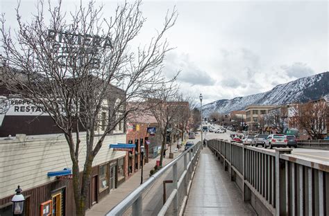 Jump to navigation jump to search. Grand Avenue | Glenwood Springs, Colorado, March 4, 2014 ...