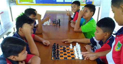 Play chess online for all levels. Permainan Catur 1M1S | SK FELDA INAS, KULAI - JBA8020