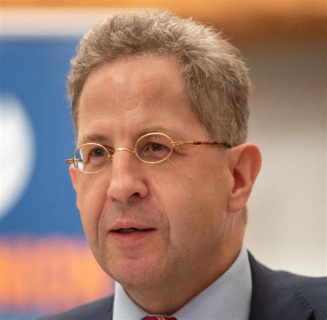 Von august 2012 bis zu seiner versetzung in den einstweiligen ruhestand im november 2018 war er präsident des bundesamtes für verfassungsschutz (bfv). Hans-Georg Maaßen: Ein Tag, den man sich merken sollte - WELT