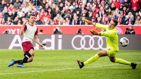 Augsburg empfängt zum rückrundenstart am samstagnachmittag (15.30 uhr) union berlin. FC Bayern - FC Augsburg: Stottersieg für FCB - Panne bei ...