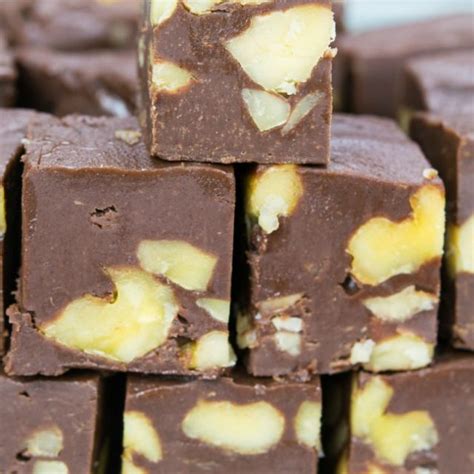 Sweetened condensed coconut milk, dairy free chocolate chips and coconut oil. Easy Microwave Fudge Recipe - Gonna Want Seconds