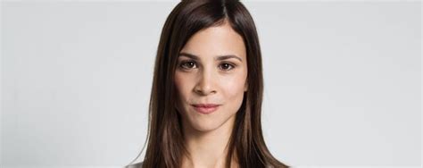 Uschuld, bis aufs blut und almania. Wow! So sexy zeigt sich Tatort-Star Aylin Tezel ...